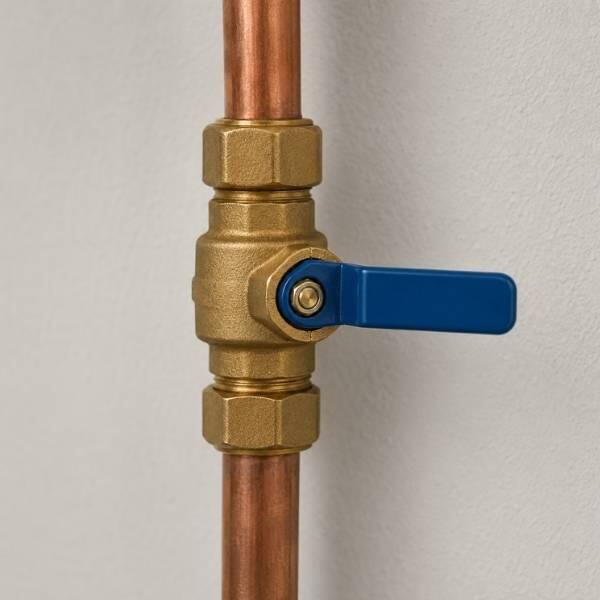 UK How to fix leaking metal pipes step 1