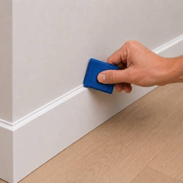 How to seal skirting boards step 4
