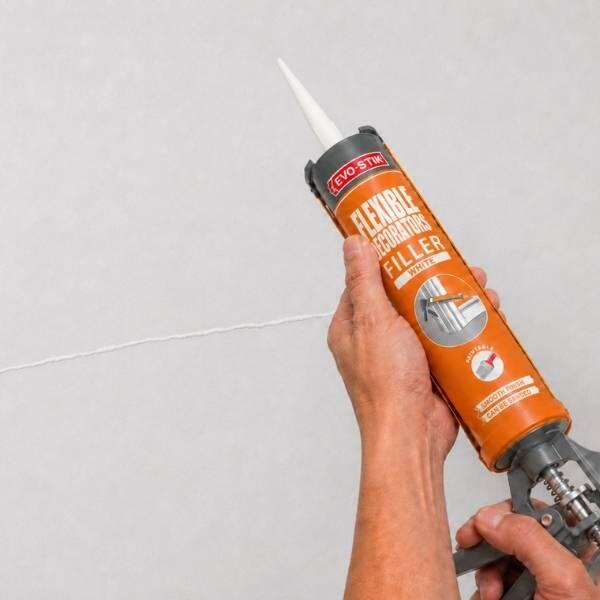 UK How to use decorators caulk step 3